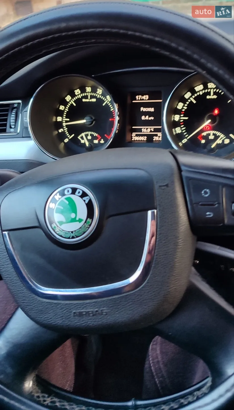 2010 Skoda Superb - мініатюра 5
