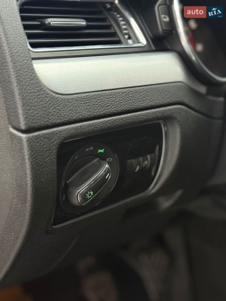 Лифтбек Skoda Superb 2013 в Днепре