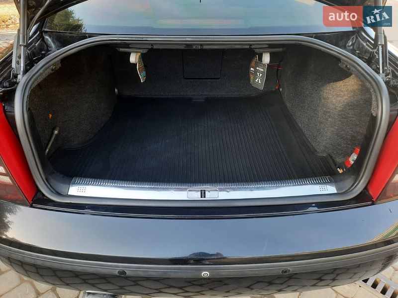 Лифтбек Skoda Superb 2006 в Рахове