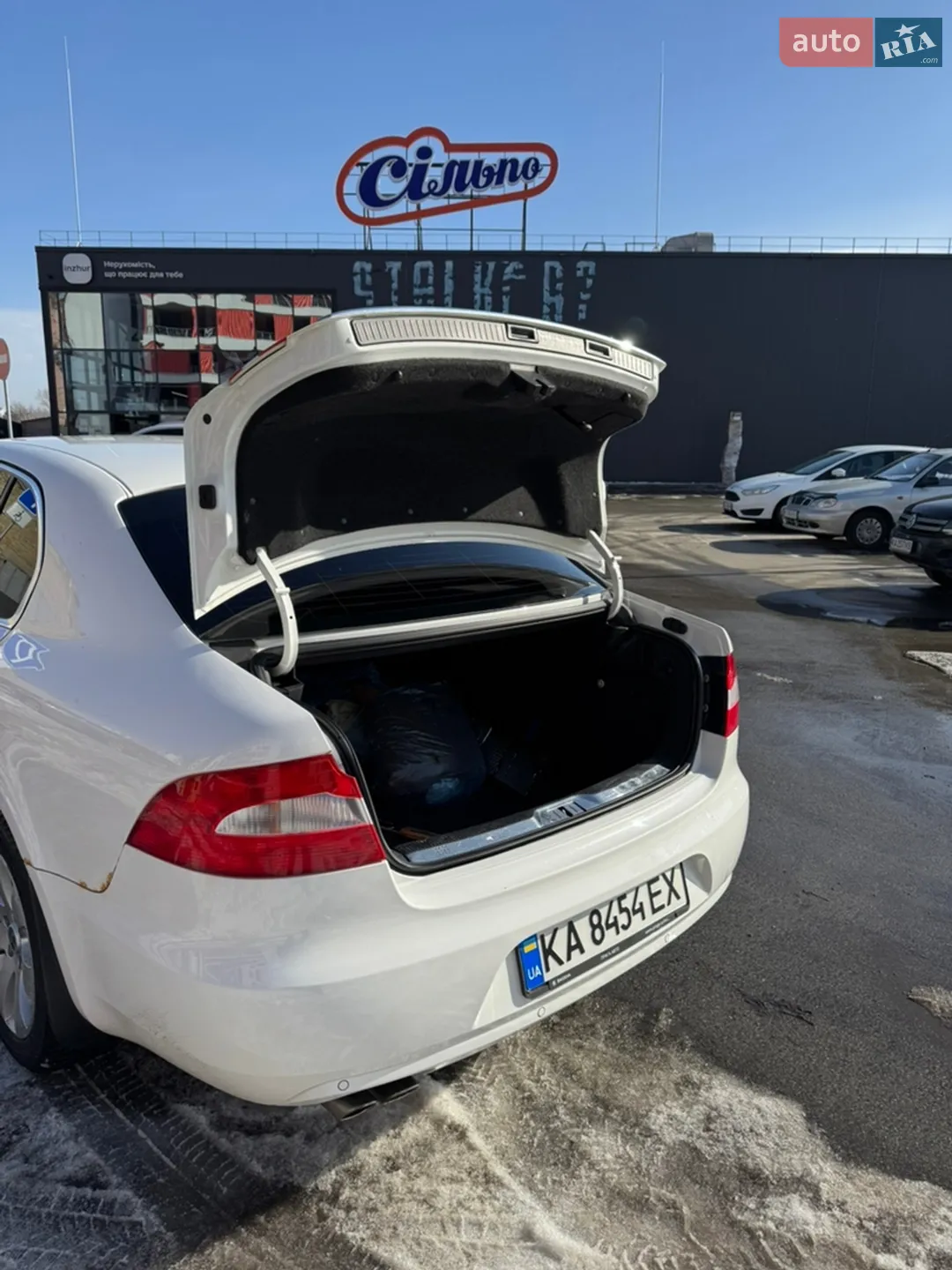 2010 Skoda Superb - мініатюра 30