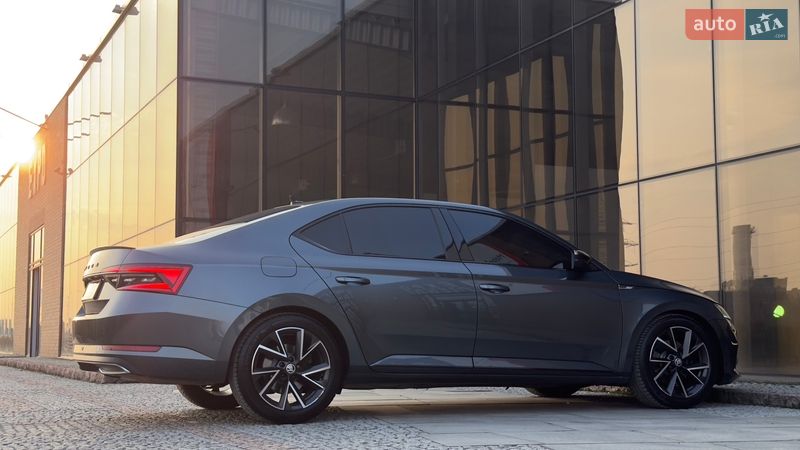 Лифтбек Skoda Superb 2022 в Мукачево