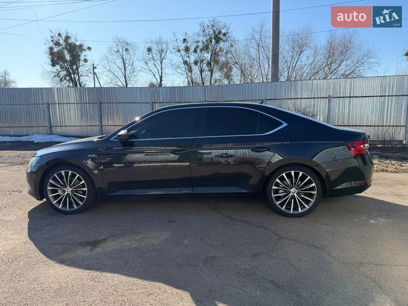 Лифтбек Skoda Superb 2015 в Житомире