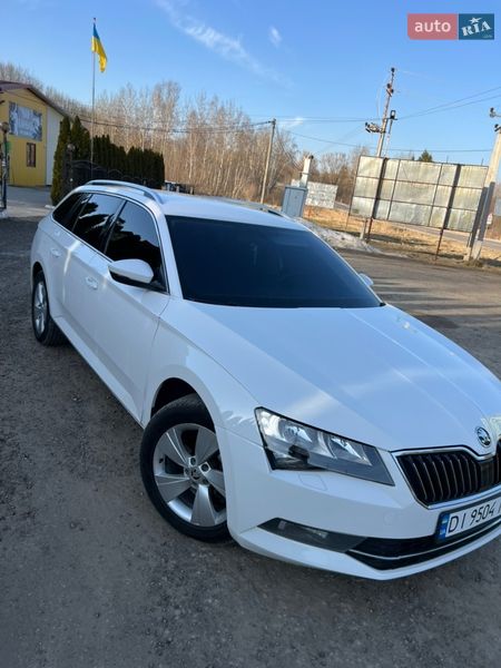 Універсал Skoda Superb 2017 в Львові