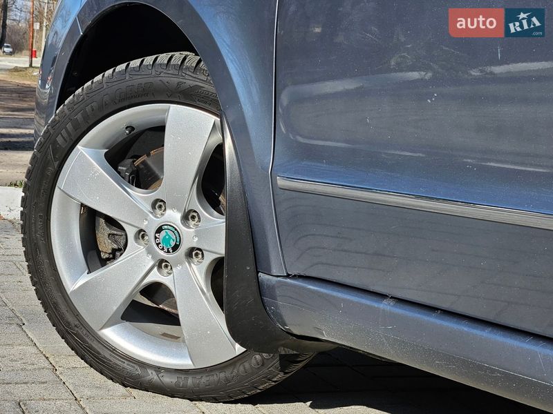 Лифтбек Skoda Superb 2008 в Дрогобыче