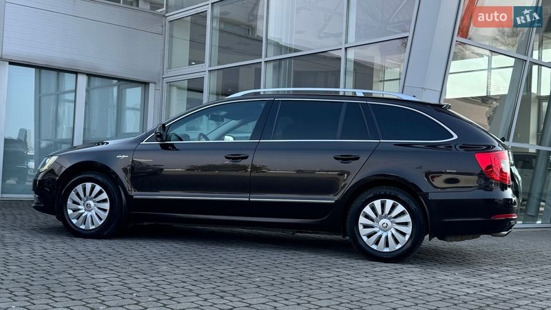 Універсал Skoda Superb 2013 в Мукачевому