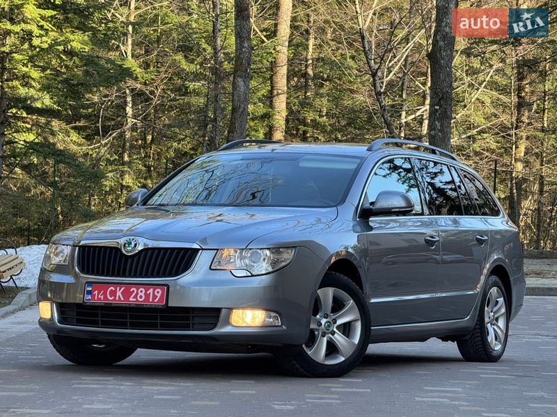 Универсал Skoda Superb 2012 в Дрогобыче