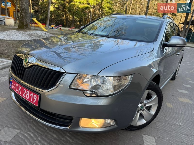 Универсал Skoda Superb 2012 в Дрогобыче