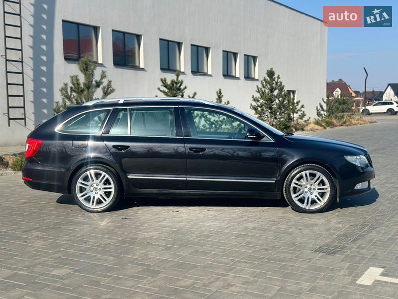 Универсал Skoda Superb 2010 в Луцке