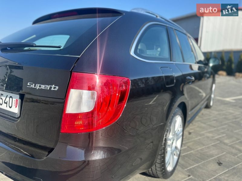 Универсал Skoda Superb 2010 в Луцке