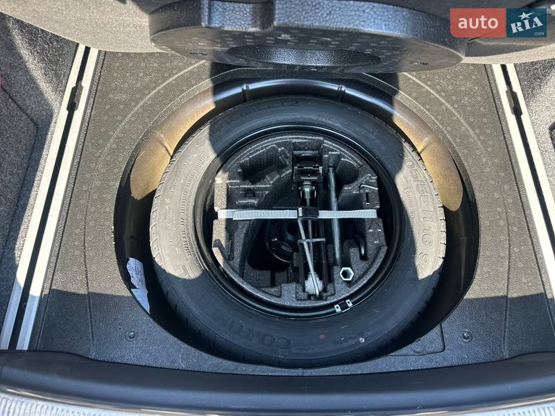 Универсал Skoda Superb 2010 в Луцке