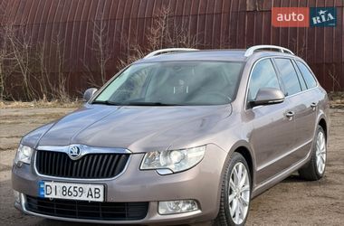 Универсал Skoda Superb 2012 в Львове