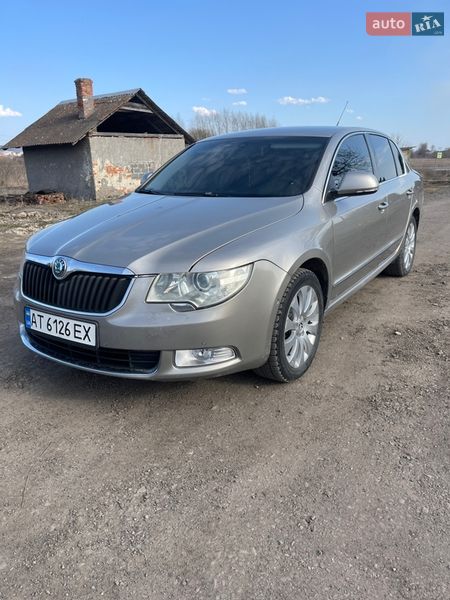 Лифтбек Skoda Superb 2008 в Рогатине