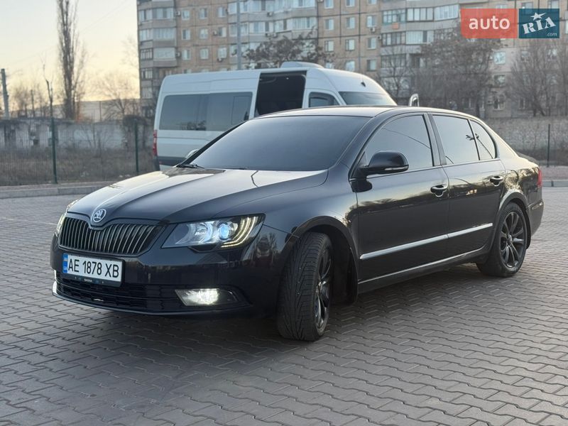 Лифтбек Skoda Superb 2013 в Кривом Роге
