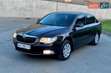 Лифтбек Skoda Superb 2012 в Киеве