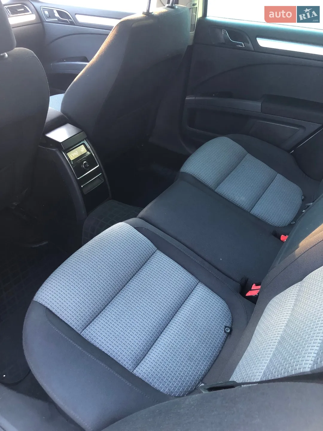 2011 Skoda Superb - мініатюра 28