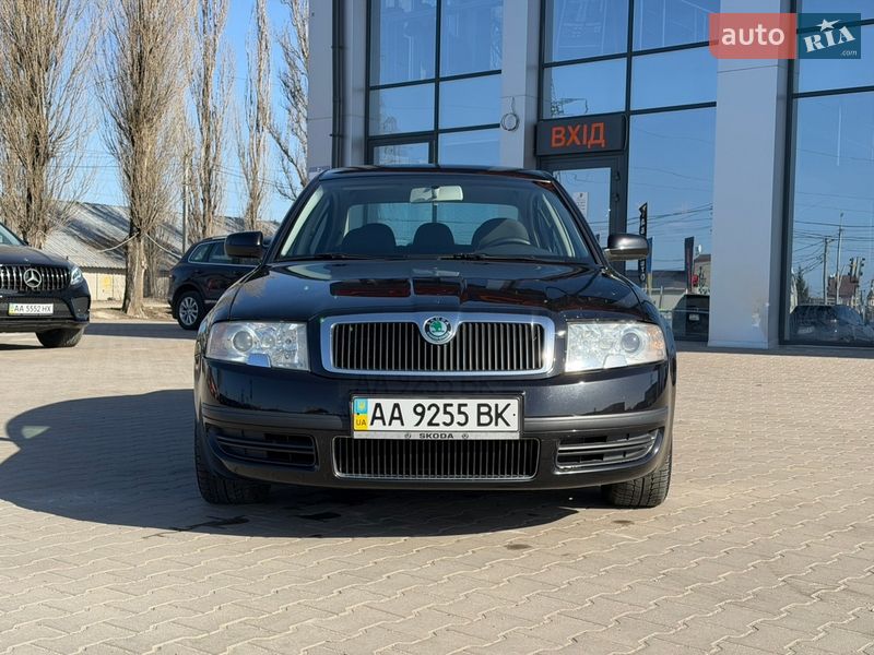 Лифтбек Skoda Superb 2006 в Киеве