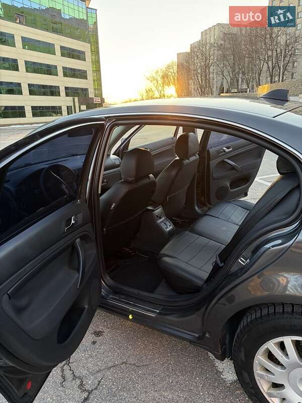 Лифтбек Skoda Superb 2006 в Харькове