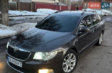 Универсал Skoda Superb 2011 в Глухове