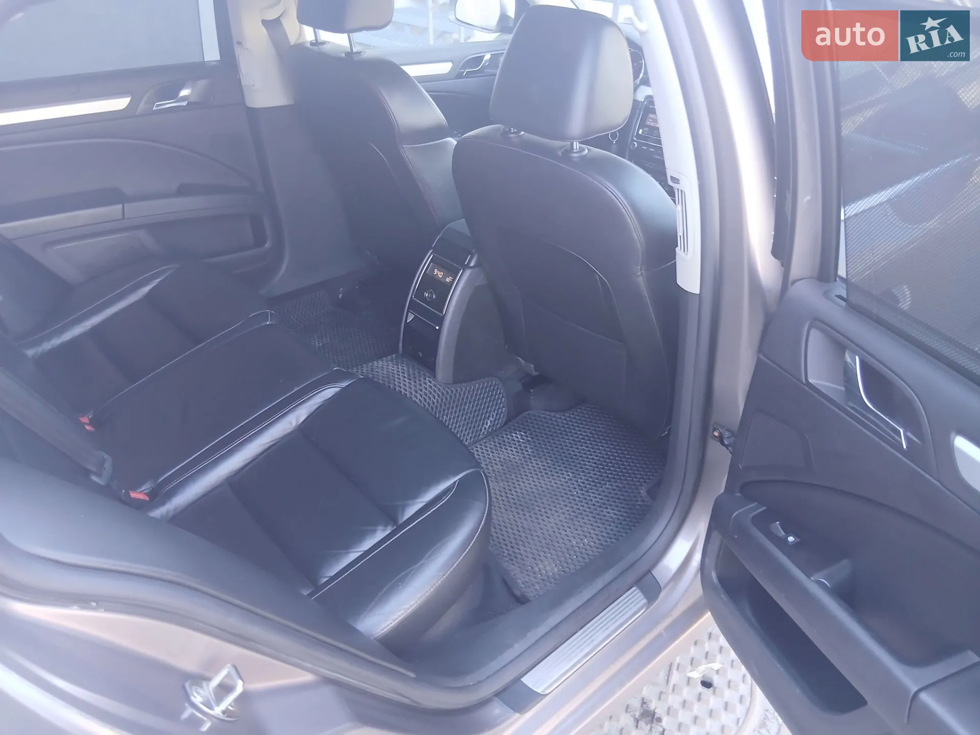 2010 Skoda Superb - мініатюра 10