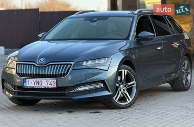 Універсал Skoda Superb 2021 в Рівному