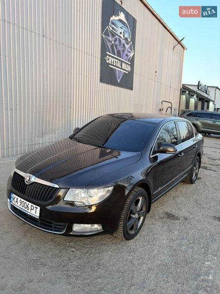 Skoda Superb 2012