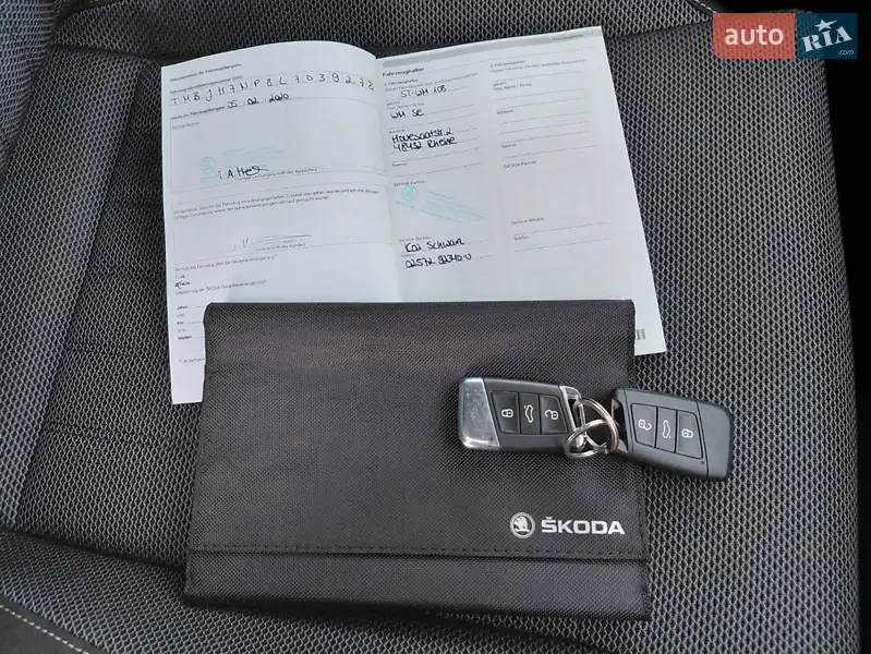 Універсал Skoda Superb 2020 в Трускавці документ