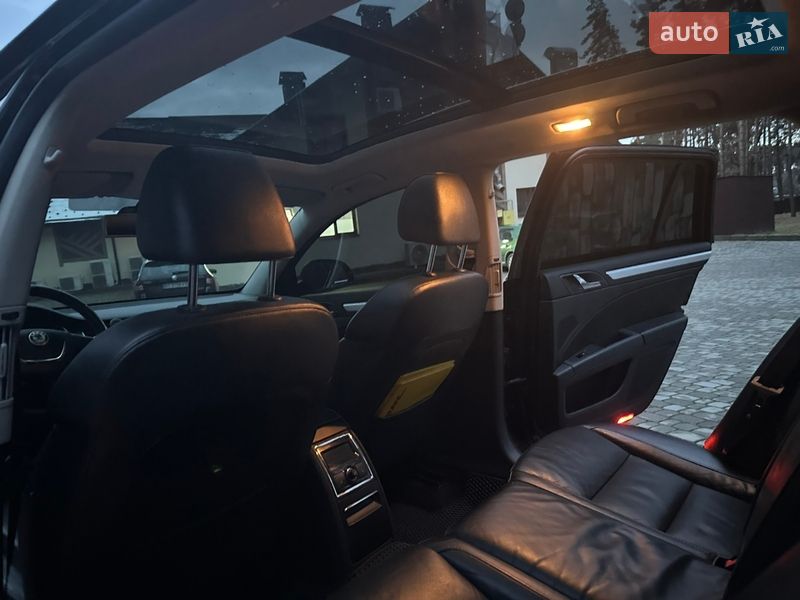 Універсал Skoda Superb 2011 в Новояворівську