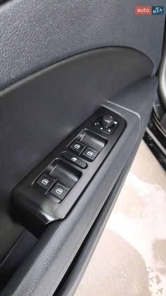 Универсал Skoda Superb 2012 в Барышевке