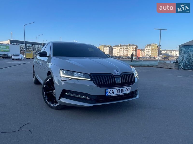 Ліфтбек Skoda Superb 2023 в Києві