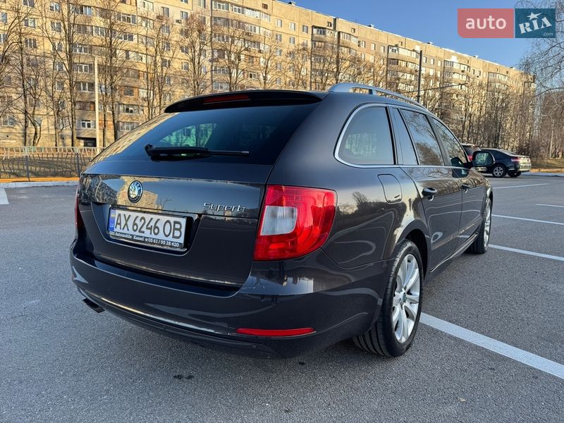 Універсал Skoda Superb 2011 в Харкові