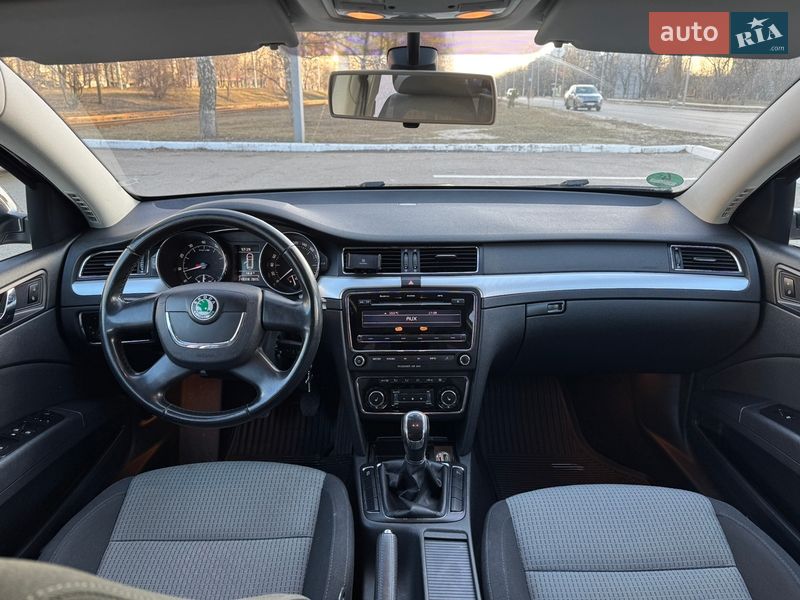 Універсал Skoda Superb 2011 в Харкові