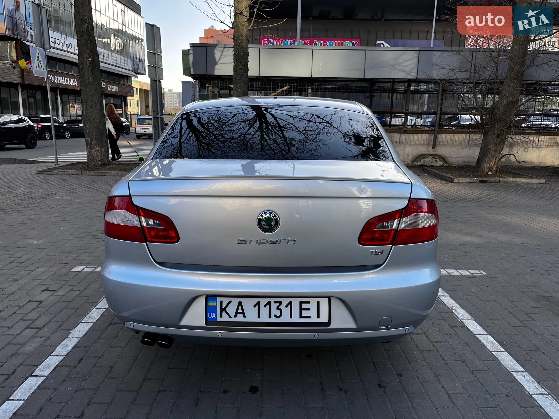 2011 Skoda Superb - мініатюра 4