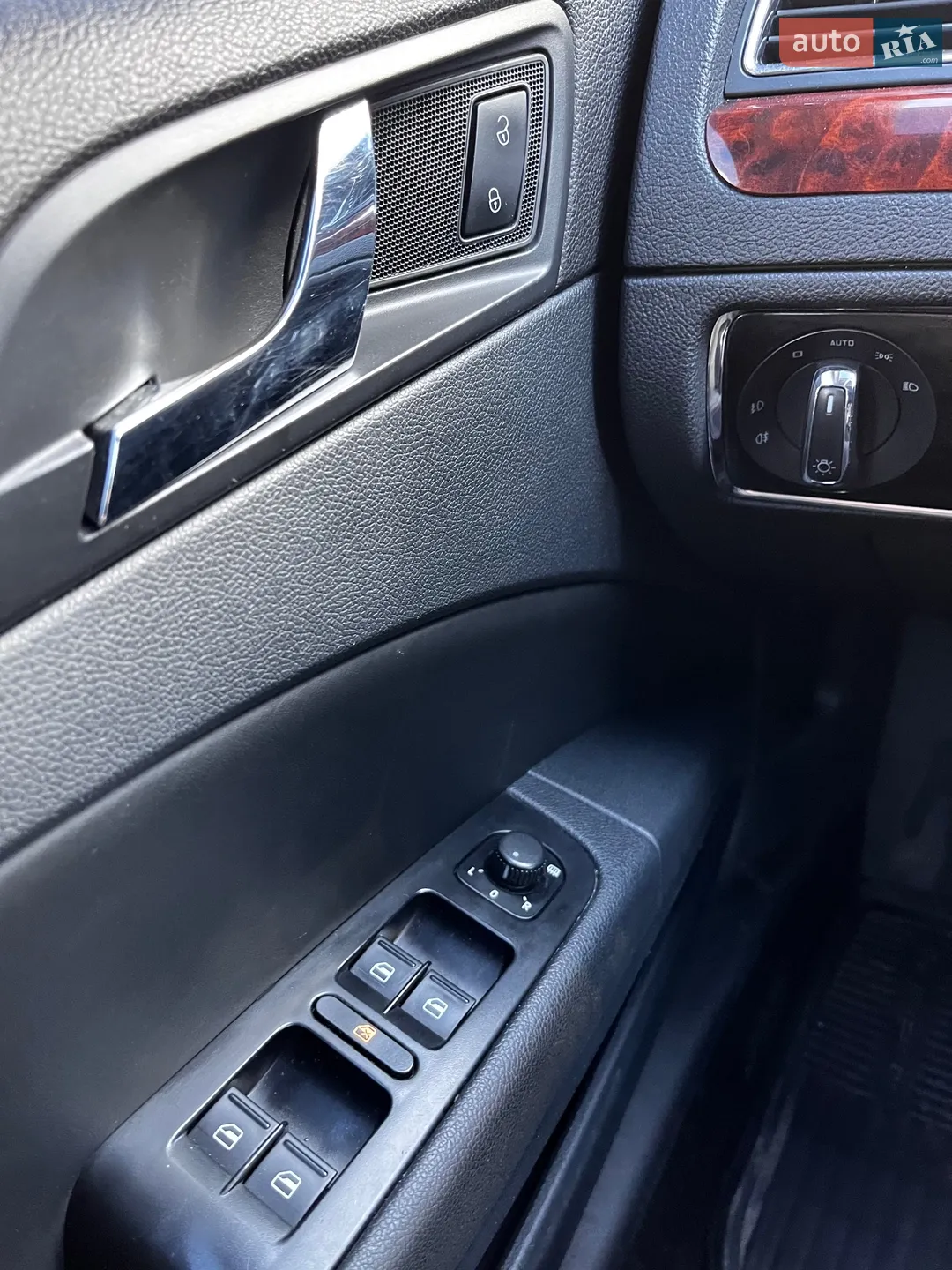 2011 Skoda Superb - мініатюра 14
