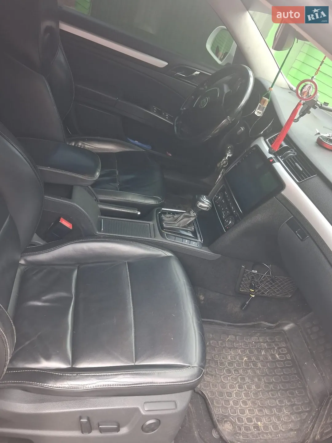 2010 Skoda Superb - мініатюра 7
