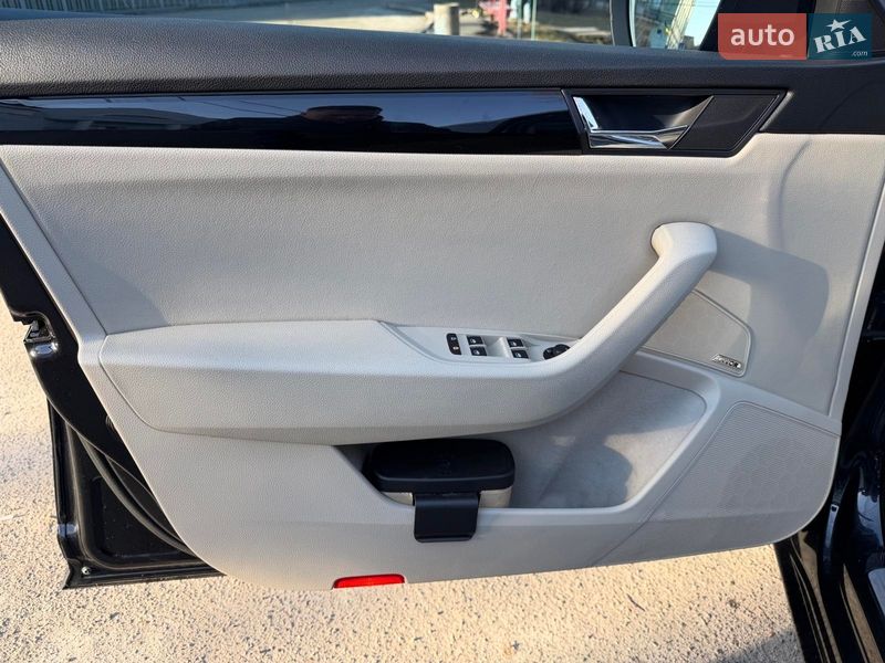 Універсал Skoda Superb 2018 в Києві