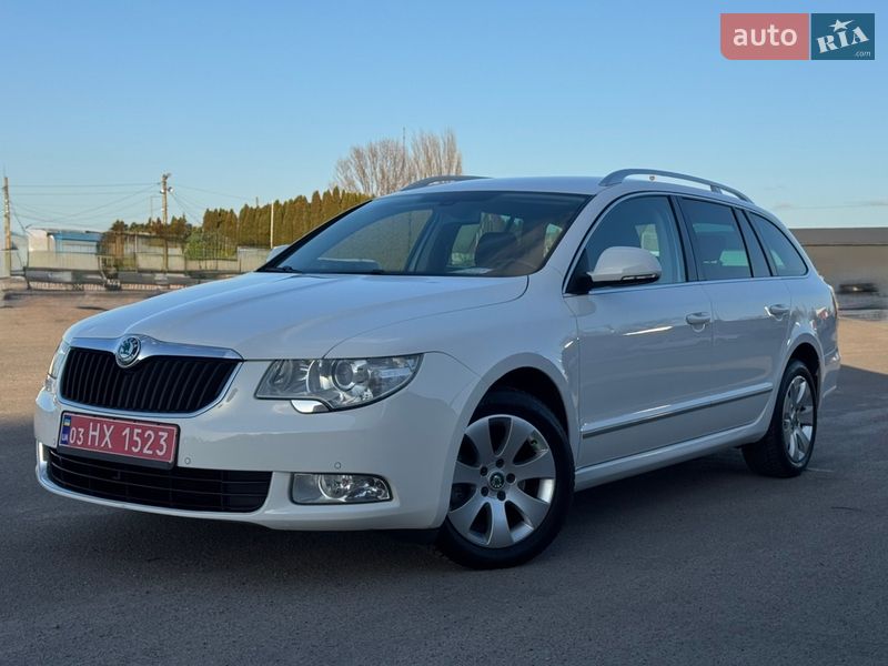 Skoda Superb 2011