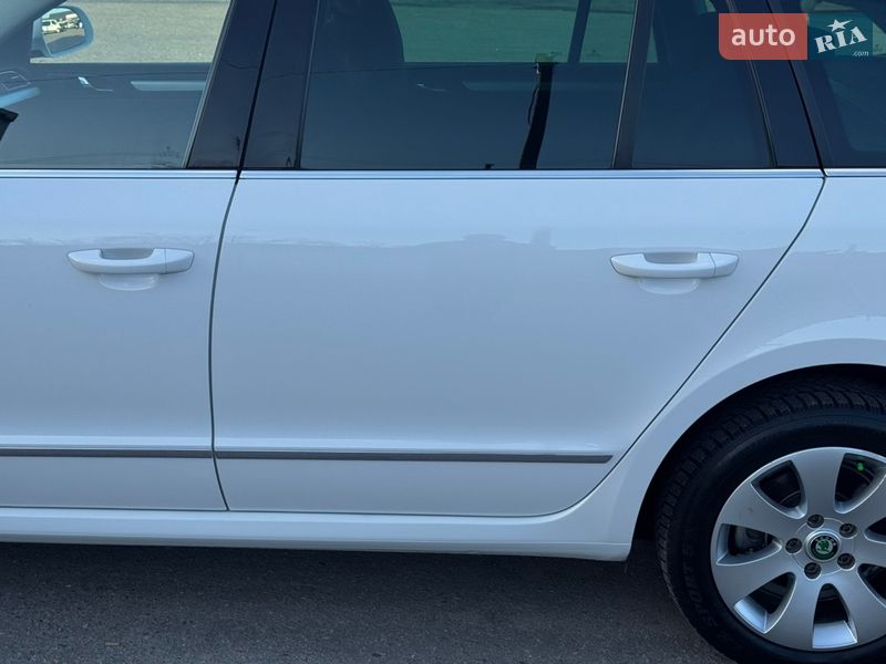 Универсал Skoda Superb 2011 в Белой Церкви