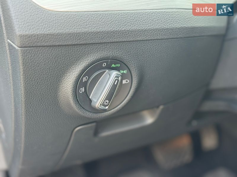 Лифтбек Skoda Superb 2023 в Мукачево