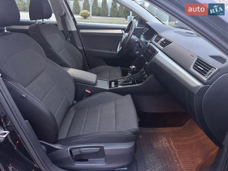 Універсал Skoda Superb 2018 в Львові