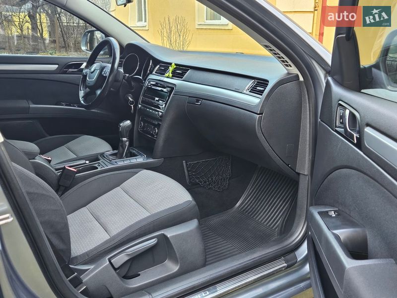 Ліфтбек Skoda Superb 2008 в Бориславі