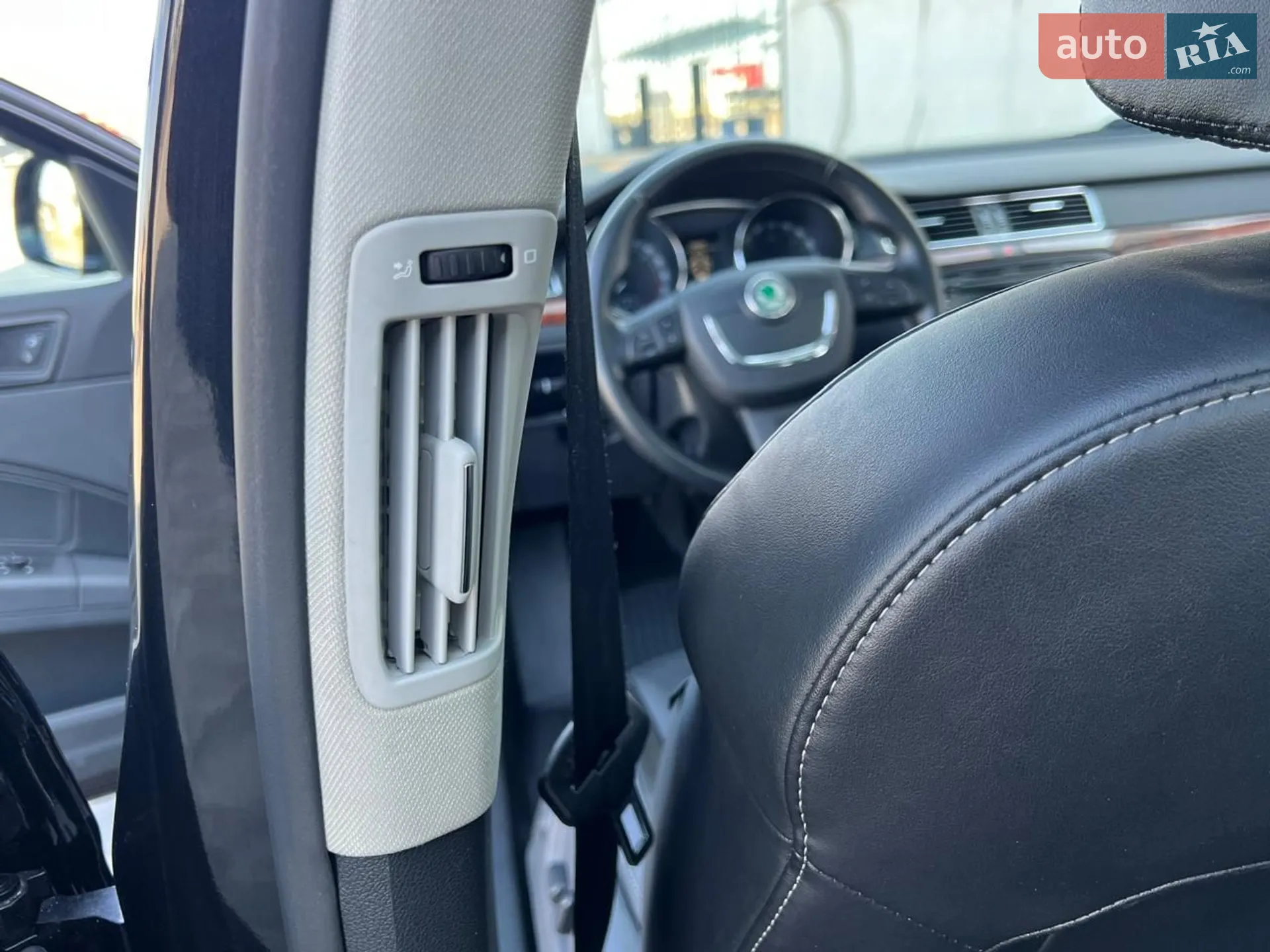 2012 Skoda Superb - мініатюра 76