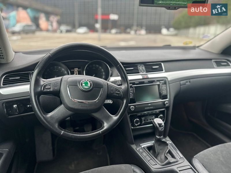 Универсал Skoda Superb 2011 в Ковеле