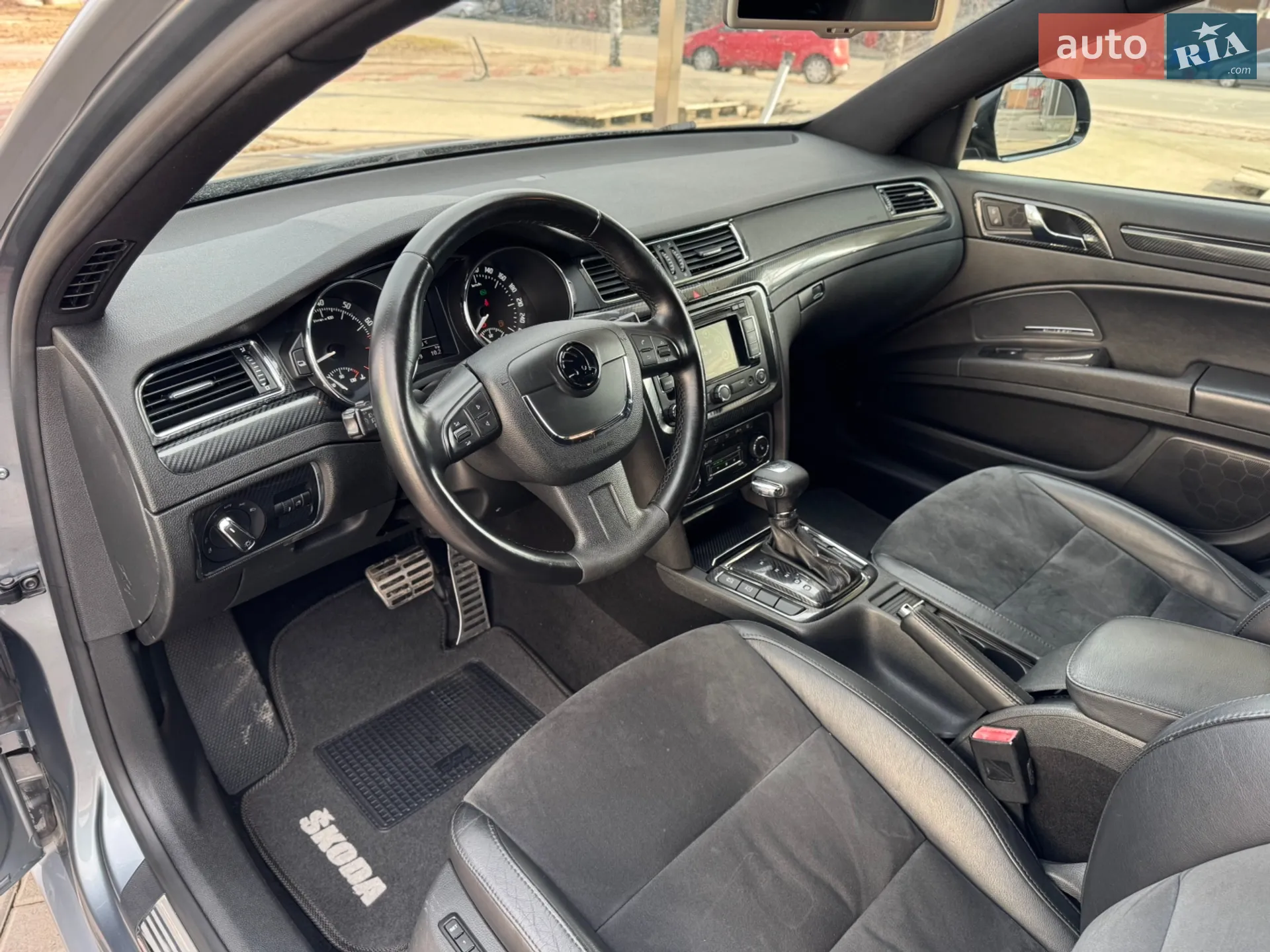 2011 Skoda Superb - мініатюра 26