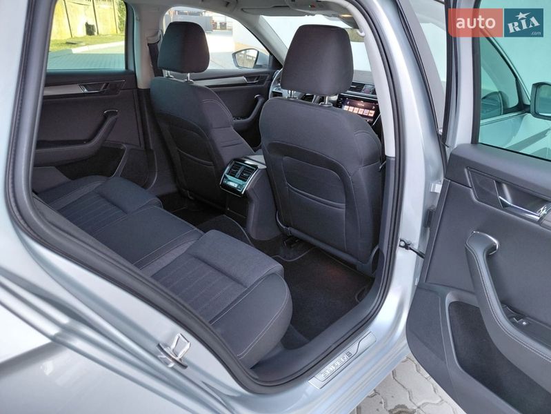 Універсал Skoda Superb 2020 в Трускавці