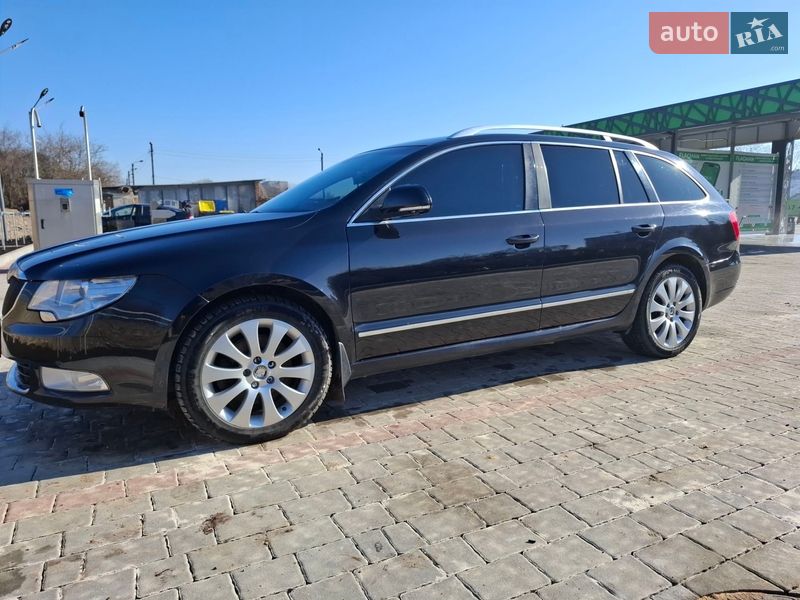 Універсал Skoda Superb 2011 в Івано-Франківську