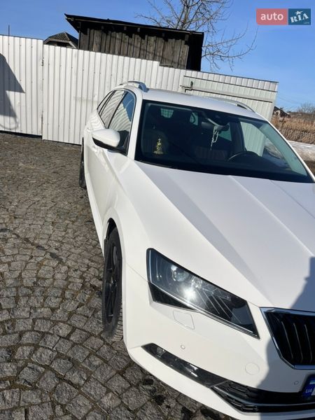Універсал Skoda Superb 2018 в Тернополі
