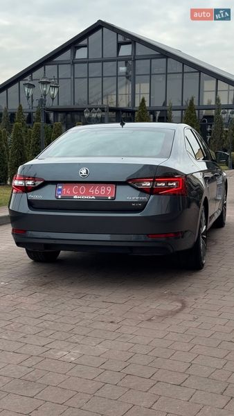 Ліфтбек Skoda Superb 2016 в Стрию