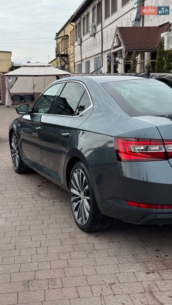 Ліфтбек Skoda Superb 2016 в Стрию