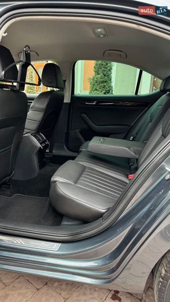 Ліфтбек Skoda Superb 2016 в Стрию