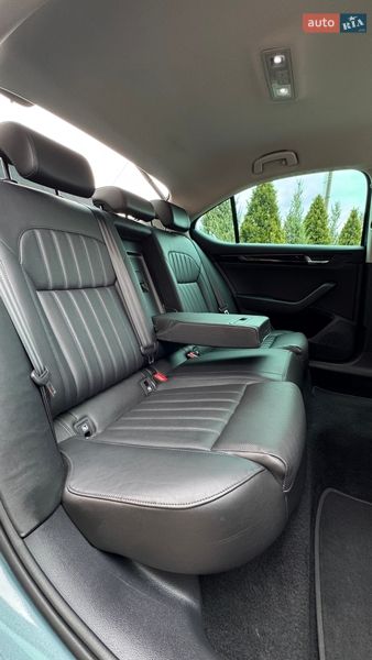 Ліфтбек Skoda Superb 2016 в Стрию